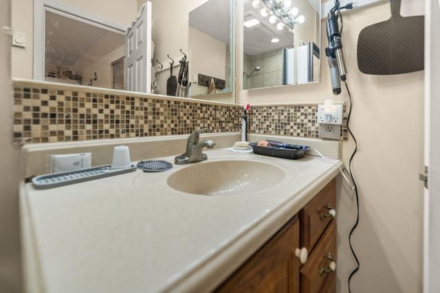 100 Saratoga Circle, Richmond, KY 40475