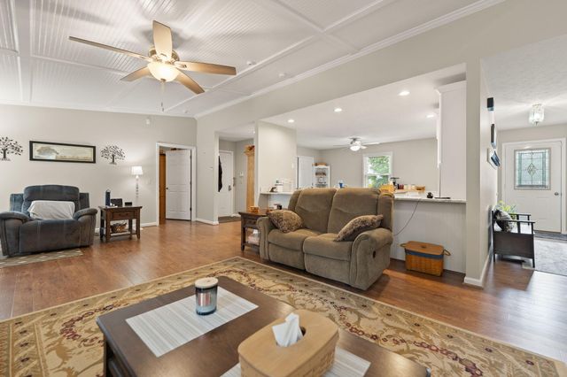 100 Saratoga Circle, Richmond, KY 40475