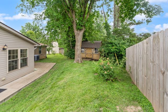 100 Saratoga Circle, Richmond, KY 40475