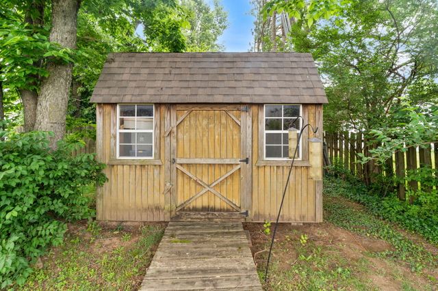 100 Saratoga Circle, Richmond, KY 40475