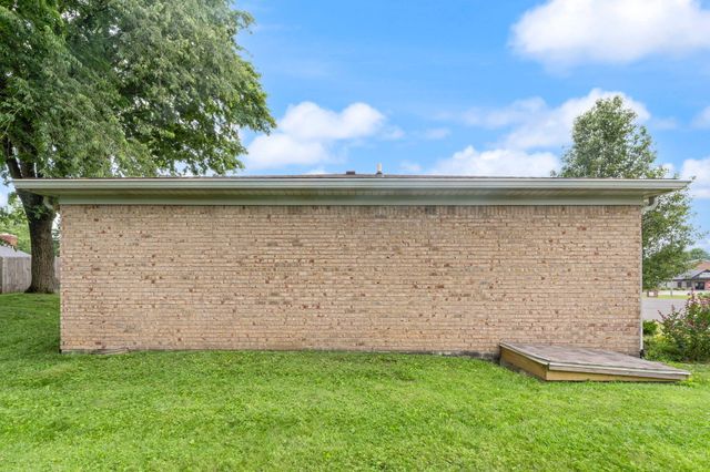 100 Saratoga Circle, Richmond, KY 40475
