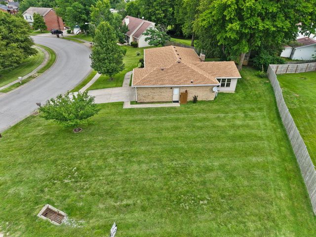 100 Saratoga Circle, Richmond, KY 40475