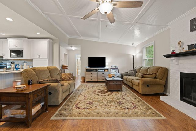 100 Saratoga Circle, Richmond, KY 40475