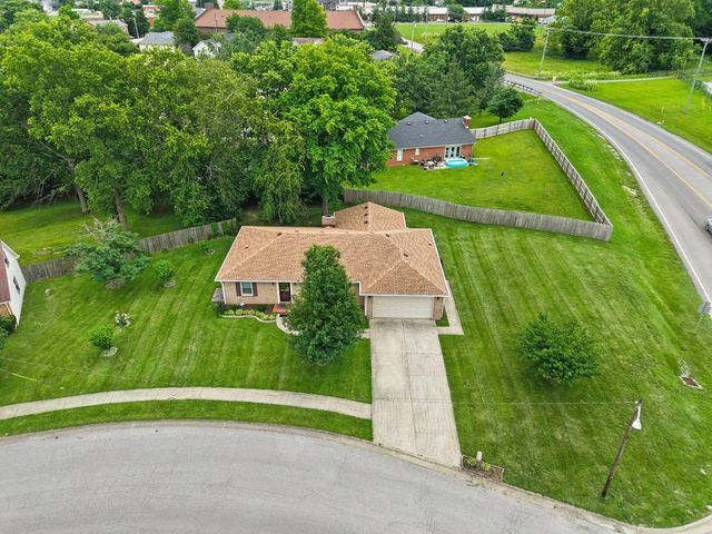 100 Saratoga Circle, Richmond, KY 40475