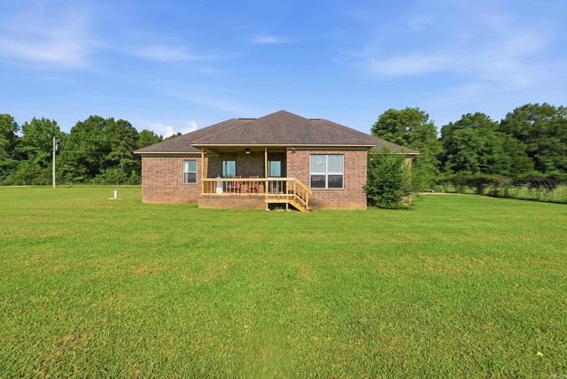 10 Parkway Road, Greenbrier, AR 72058