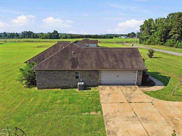 10 Parkway Road, Greenbrier, AR 72058