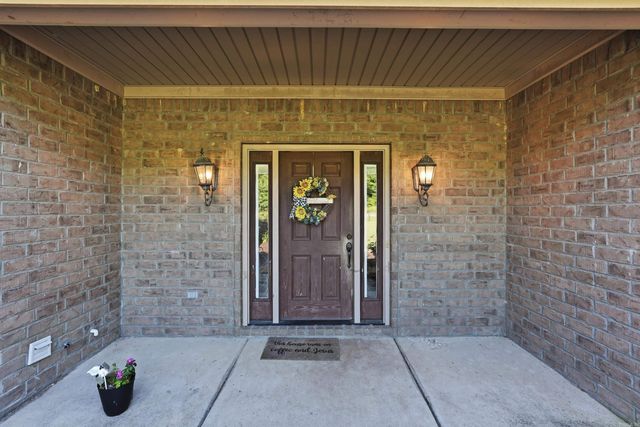 10 Parkway Road, Greenbrier, AR 72058