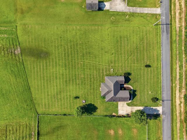 10 Parkway Road, Greenbrier, AR 72058