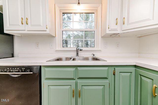 507 Nixon Drive, Sanford, NC 27330