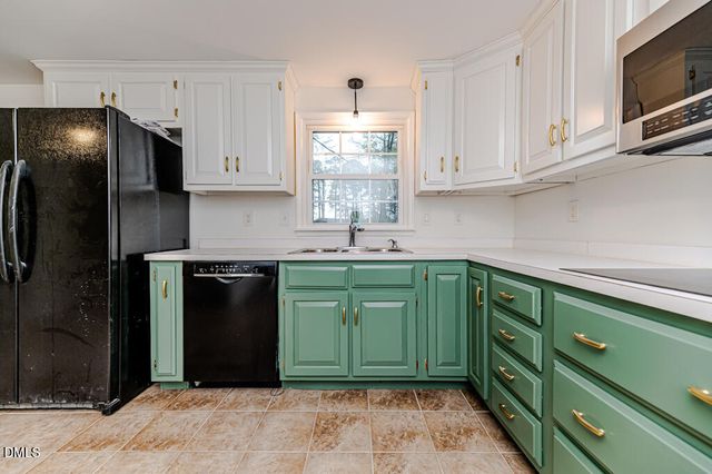 507 Nixon Drive, Sanford, NC 27330