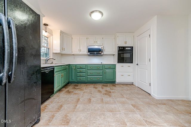 507 Nixon Drive, Sanford, NC 27330