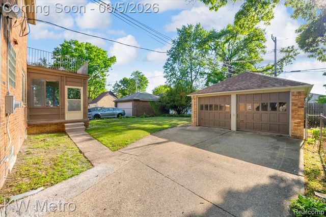 18481 Fairfield Street, Detroit, MI 48221
