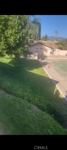 199 Summit View Drive B, Calimesa, CA 92320