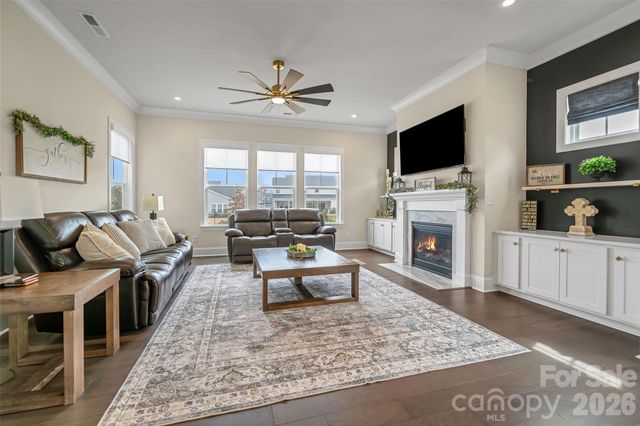 510 Meadow Ridge Drive, Belmont, NC 28012