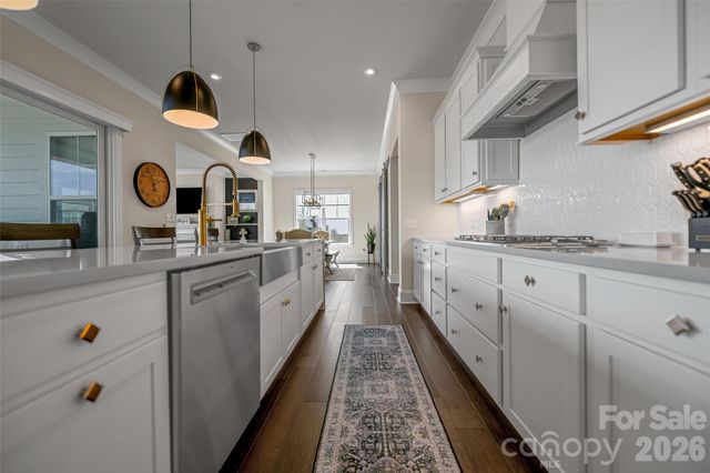 510 Meadow Ridge Drive, Belmont, NC 28012