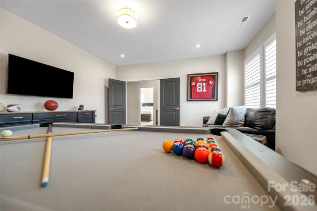 510 Meadow Ridge Drive, Belmont, NC 28012