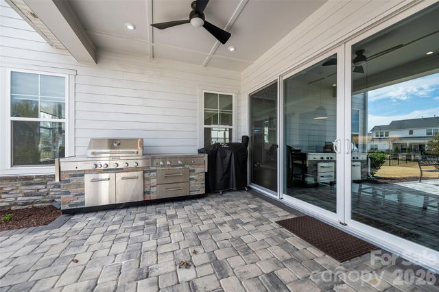 510 Meadow Ridge Drive, Belmont, NC 28012