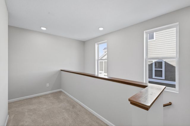 9699 4th Street N, Lake Elmo, MN 55042