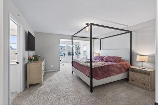 9699 4th Street N, Lake Elmo, MN 55042