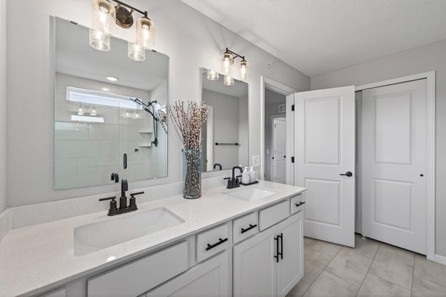 9699 4th Street N, Lake Elmo, MN 55042