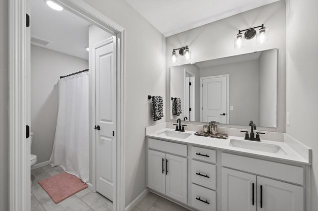 9699 4th Street N, Lake Elmo, MN 55042