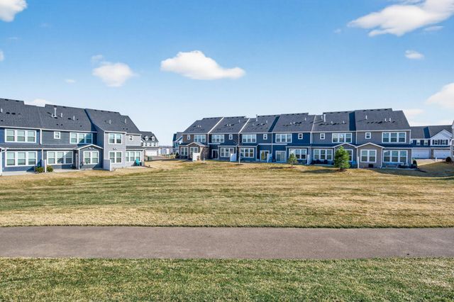 9699 4th Street N, Lake Elmo, MN 55042