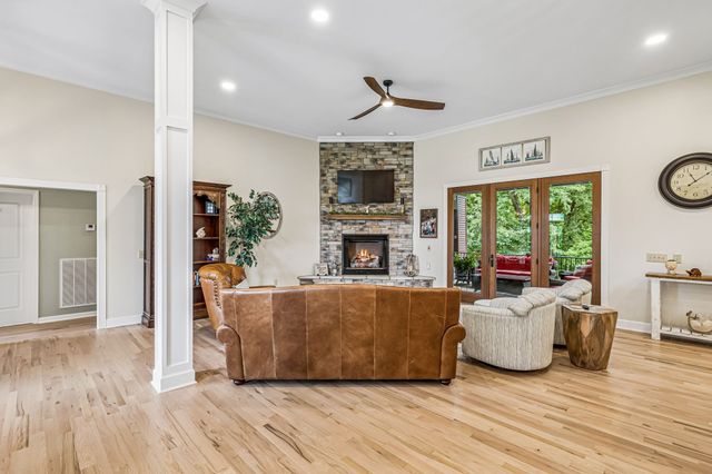 2315 New Hope Rd, Hendersonville, TN 37075