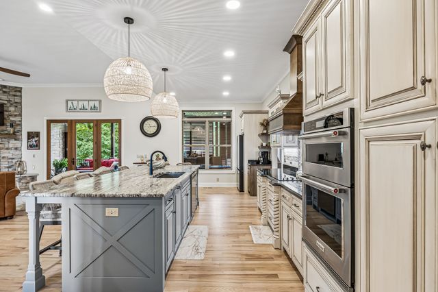 2315 New Hope Rd, Hendersonville, TN 37075