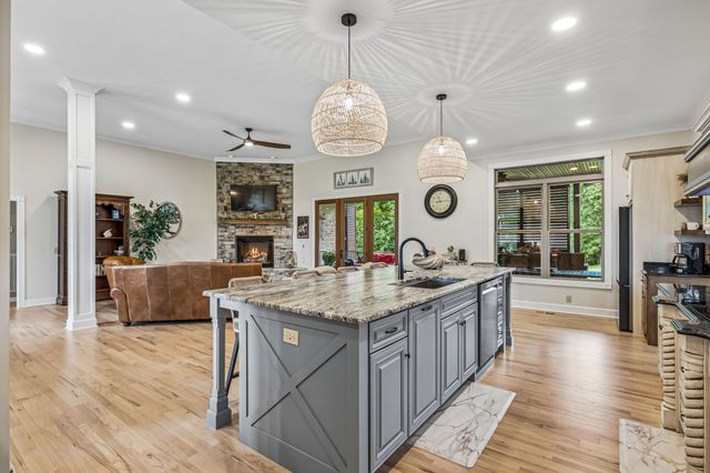 2315 New Hope Rd, Hendersonville, TN 37075