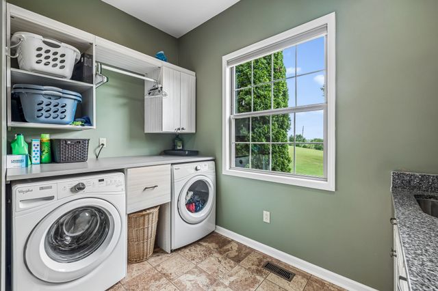 2315 New Hope Rd, Hendersonville, TN 37075