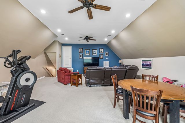 2315 New Hope Rd, Hendersonville, TN 37075