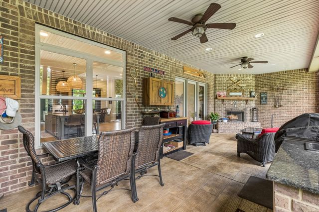 2315 New Hope Rd, Hendersonville, TN 37075