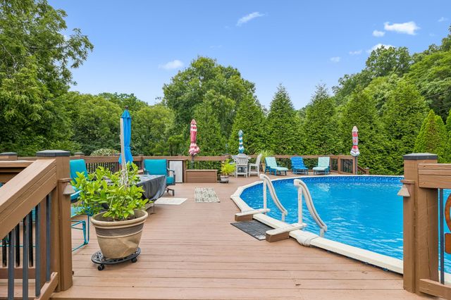 2315 New Hope Rd, Hendersonville, TN 37075