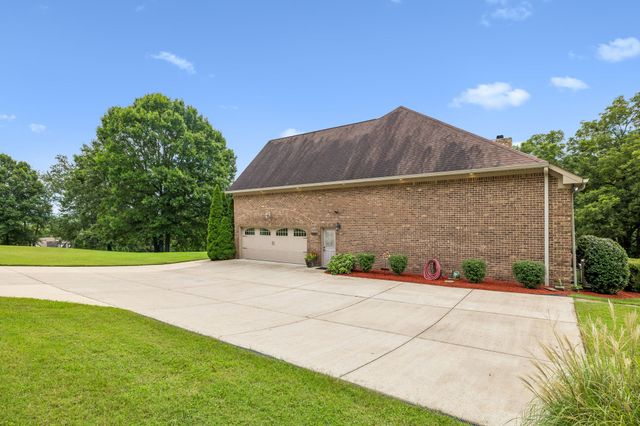 2315 New Hope Rd, Hendersonville, TN 37075