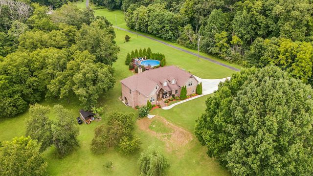2315 New Hope Rd, Hendersonville, TN 37075