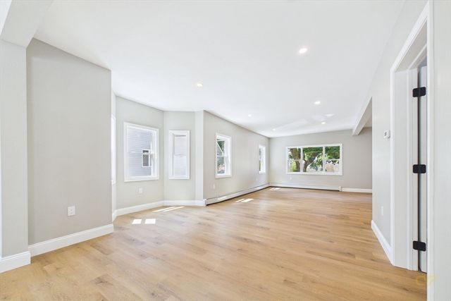 191 Bay St, Taunton, MA 02780