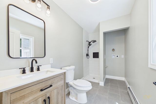 191 Bay St, Taunton, MA 02780