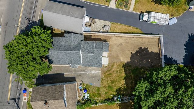 191 Bay St, Taunton, MA 02780