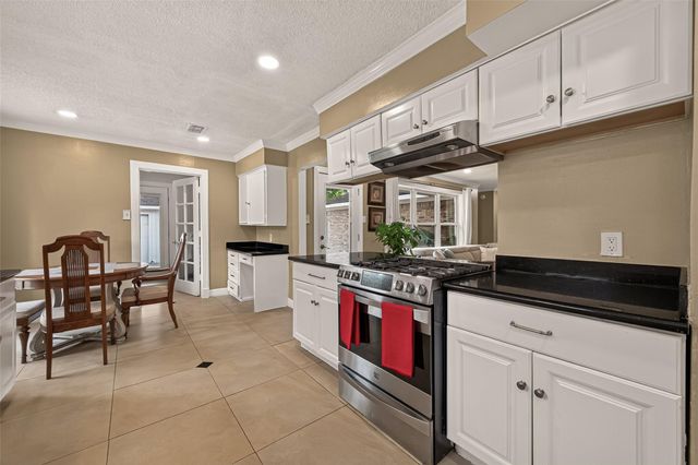 10807 Chimney Rock Road, Houston, TX 77096
