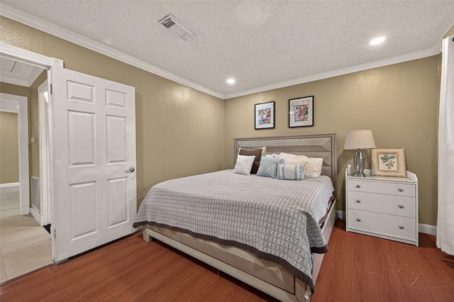 10807 Chimney Rock Road, Houston, TX 77096