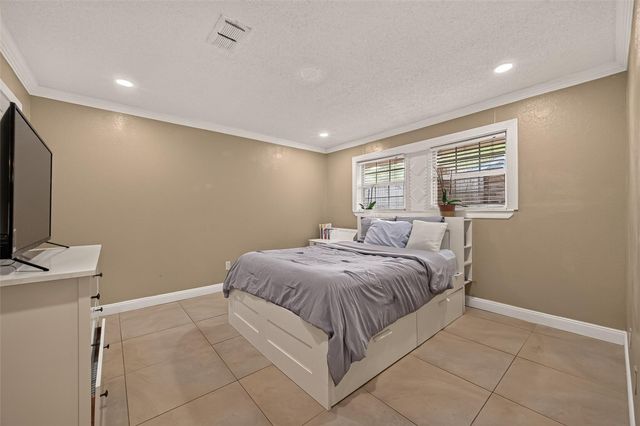 10807 Chimney Rock Road, Houston, TX 77096