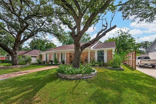 10807 Chimney Rock Road, Houston, TX 77096