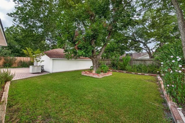10807 Chimney Rock Road, Houston, TX 77096