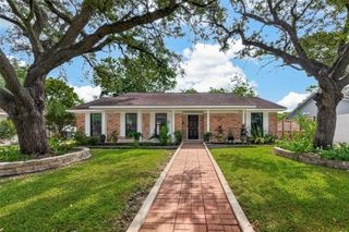 10807 Chimney Rock Road, Houston, TX 77096