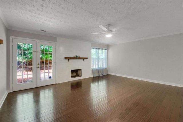 4255 Glen Iris Drive, Cumming, GA 30040