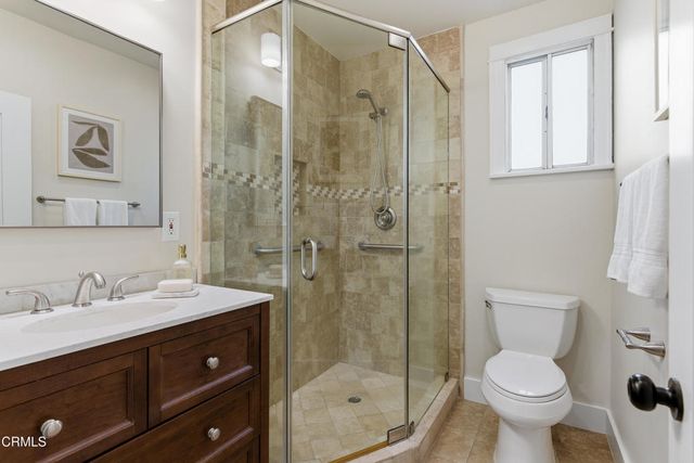 967 N El Molino Avenue, Pasadena, CA 91104