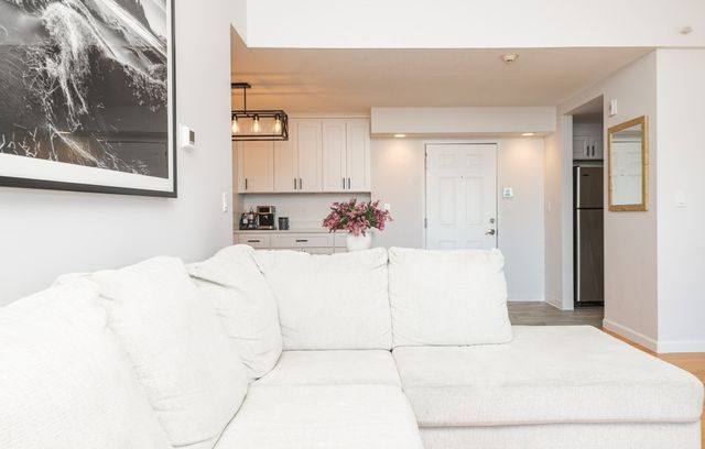100 Boatswains Way 510, Chelsea, MA 02150