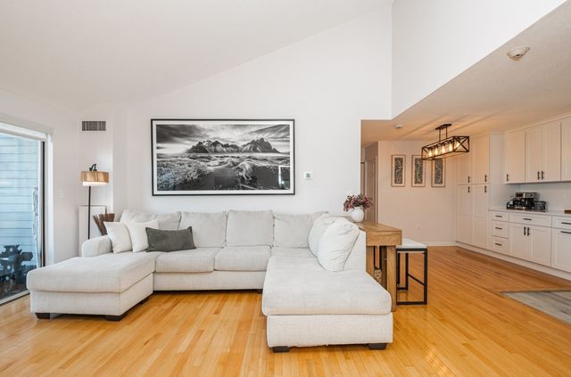 100 Boatswains Way 510, Chelsea, MA 02150