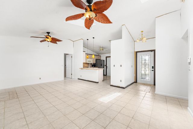 5016 El Claro Circle, West Palm Beach, FL 33415