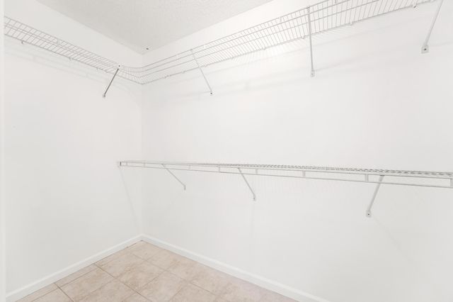 5016 El Claro Circle, West Palm Beach, FL 33415
